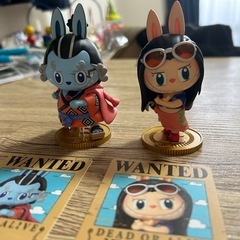 ラブブ　ワンピースコラボ2体セットの画像