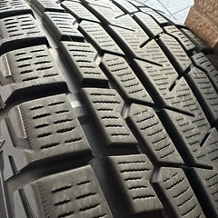 スタッドレスタイヤの画像