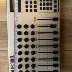 Evolution UC-33e USB MIDIコントローラーの画像