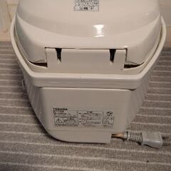 炊飯器（TOSHIBA）の画像
