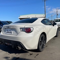 総額106万円 トヨタ 86 GT 車検2年 6MT ★カーボンボンネット★HKSマフラー★MOMOステ★の画像