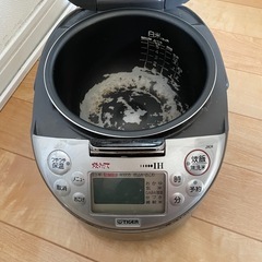 TIGER　炊飯器の画像