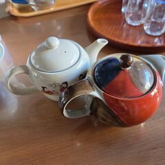 急須２個　100円の画像