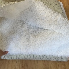 シャギーラグ　ホワイト　200×200の画像