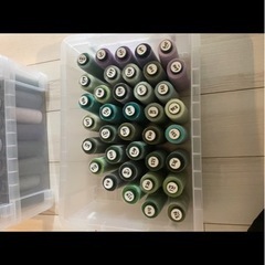 大量の刺繍糸の画像