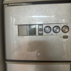 家族向け！SHARP冷蔵庫の画像