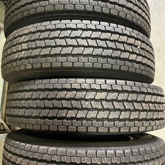 プロボックス等　スタッドレスタイヤ4本の画像