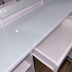 ドレッサー/化粧台/ホワイト×ガラスの画像