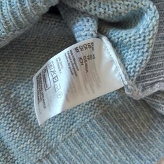 H&M  水色 ニットの画像