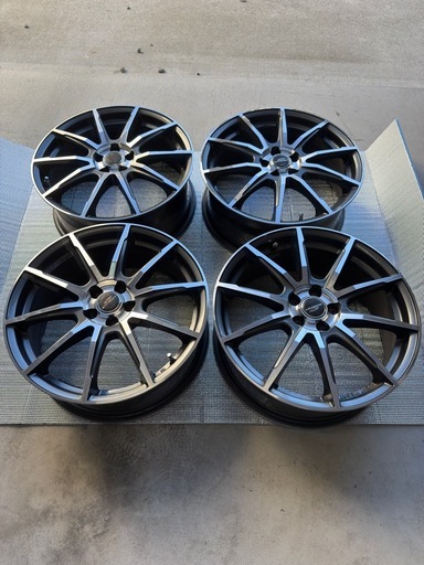 18インチ　アルミホイール　４本セット7j pcd 100 １本キズ大