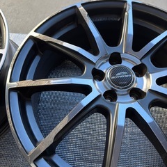  18インチ　アルミホイール　４本セット7j pcd 100 １本キズ大　の画像