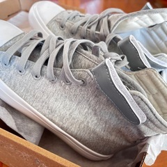 スニーカーの画像