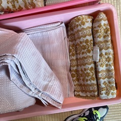 カーテンの画像