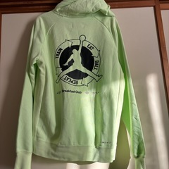 取りに来れる方が決まりました！パーカーMの画像