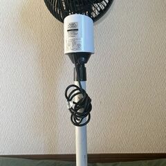 mononics　モノニクス　ハイポジションサーキュレーター　扇風機　MN-HC01　2022年製　リモコン無の画像