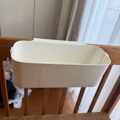 【木製ベビーベッド】キャスター付き／高さ調整可／収納棚つきの画像