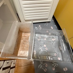 冷蔵庫2段ドア式の画像