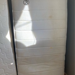 【無料⭐︎０円】シングルサイズのマットレス【訳アリ】
の画像