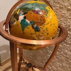 天然石高級地球儀の画像