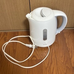 電気ケトルの画像