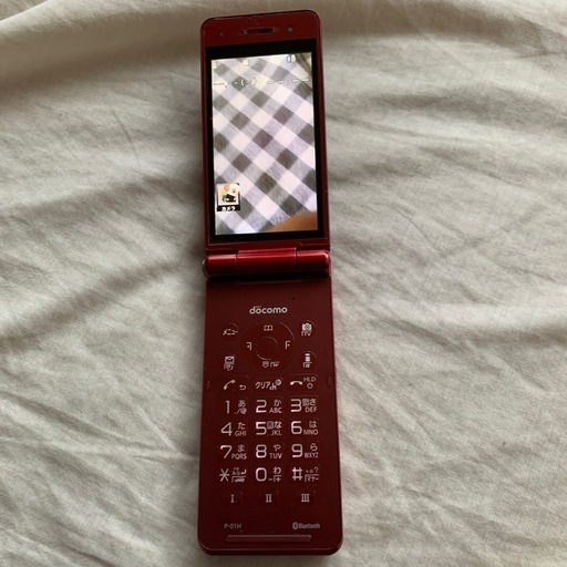 docomo P-01H レッド 本体 充電器付き