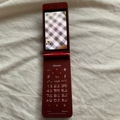 docomo P-01H レッド 本体 充電器付きの画像
