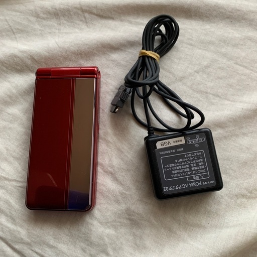 docomo P-01H レッド 本体 充電器付き