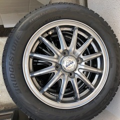 軽自動車用スタッドレスタイヤの画像