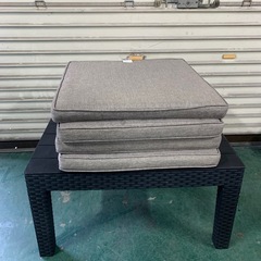 ラタン調 テーブルセット クッション付の画像