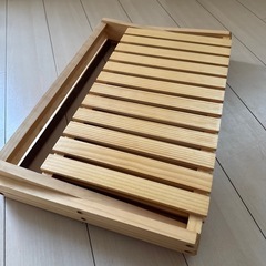 キャンプにも！折りたたみ木製3段棚の画像