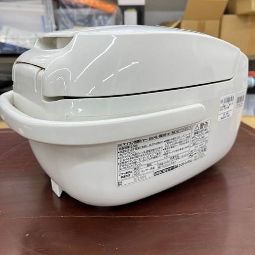 象印 マイコン炊飯ジャー NL-BE05 2022年製 のご紹介です！