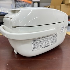 象印 マイコン炊飯ジャー NL-BE05 2022年製 のご紹介です！の画像