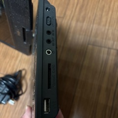 ジャンク　ポータブルDVDプレーヤーの画像