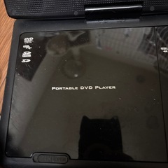 ジャンク　ポータブルDVDプレーヤーの画像