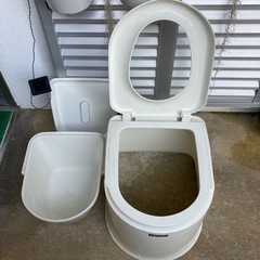 最終値下げ🔻11/29（土）まで　ポータブルトイレ　最終の画像