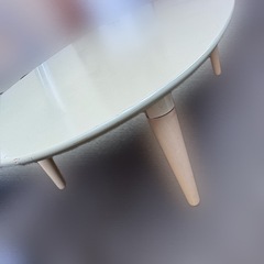 円形 ローテーブル 薄い緑の画像