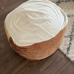 ビーズクッション無料でお譲りします。　幅750mm奥行750mm高さ350mm の画像