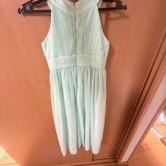 女の子用ファッションの画像