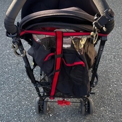 マクラーレン ベビーカー モスキートネット付きの画像