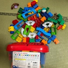 100パーツ以上。ブロック。の画像