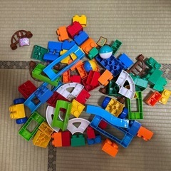 100パーツ以上。ブロック。の画像