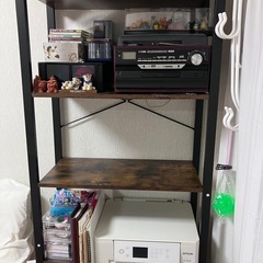 10月に購入したばかりの頑丈な本棚、ラックの画像