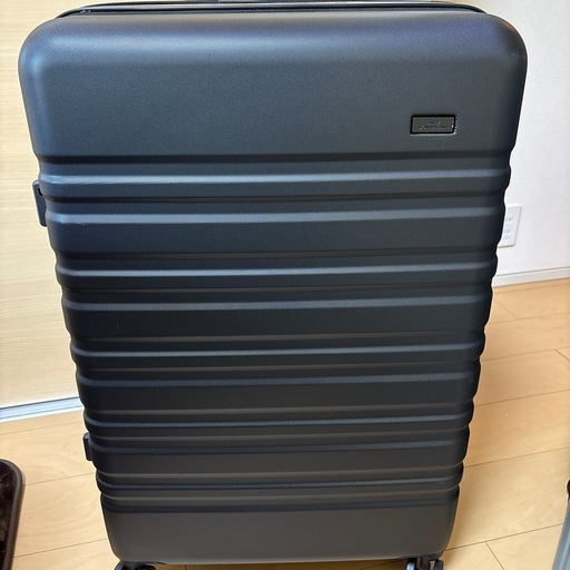 スーツケース