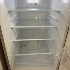 冷蔵庫AQR-20J(S)形の画像