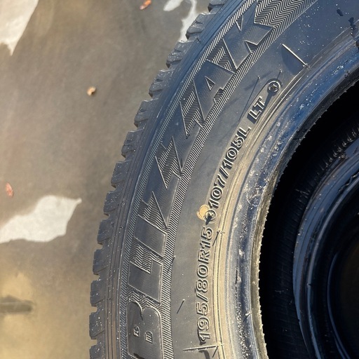 blizzakホイール無しタイヤ195/85r15 107/105Ｎ　LT