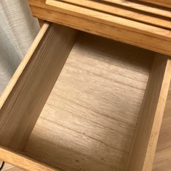 中古品　木製ストッカー　（4段）の画像