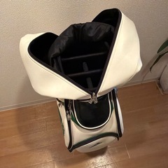 adidas キャディバッグ ホワイト/グリーン 中古の画像