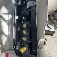 トヨタＶOＸYテールレンズの画像