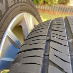 タイヤ　225/55R18 　デリカD5純正ホイール　4本の画像