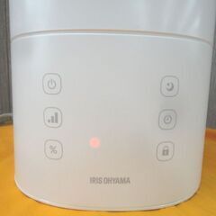 美品 アイリスオーヤマ 加湿器 ハイブリッド式 550ml 上から給水 AHM-HU55A  ホワイト 西岡店の画像